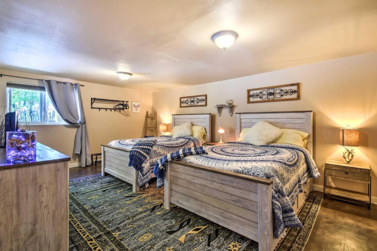 Cozy Home With Media Room Short Walk To Taos Plaza! מראה חיצוני תמונה